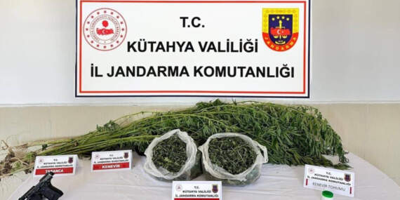 Kütahya’da Operasyon: Uyuşturucu ve Silah Ele Geçirildi