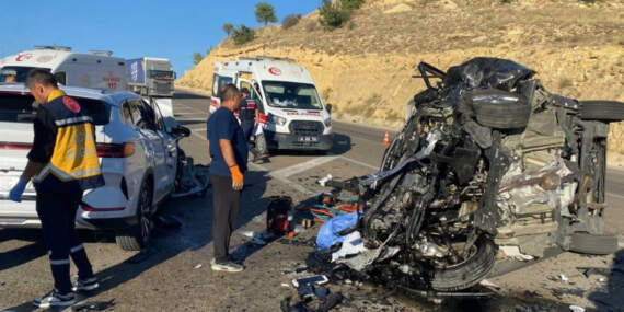 Malatya-Ankara Yolunda Korkunç Kaza! 4 Ölü
