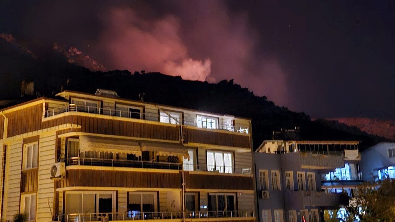 Marmara Adası’nda Orman Yangını… Ekipler Alarma Geçti!