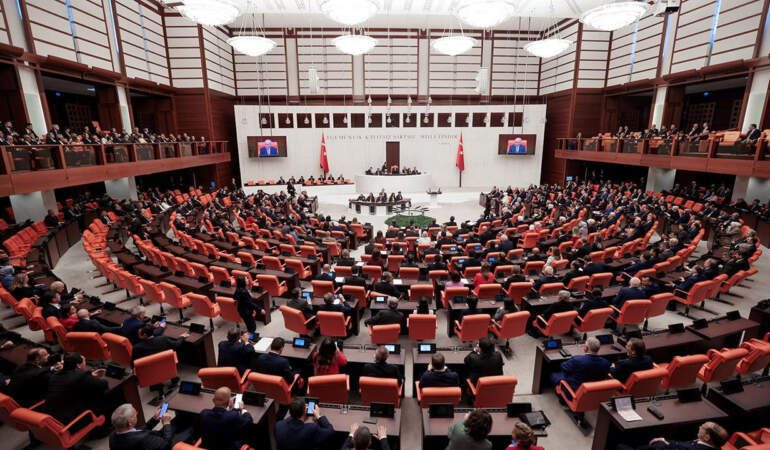 Meclis’te ‘Lokanta’ Krizi! Vekil Yakınları Mesken Tuttu, Çalışanlar Çıldırdı