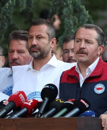 Memur-Sen: Bizden Memuru Meçhule Bırakan Yolu Seçmemizi Beklemeyin!