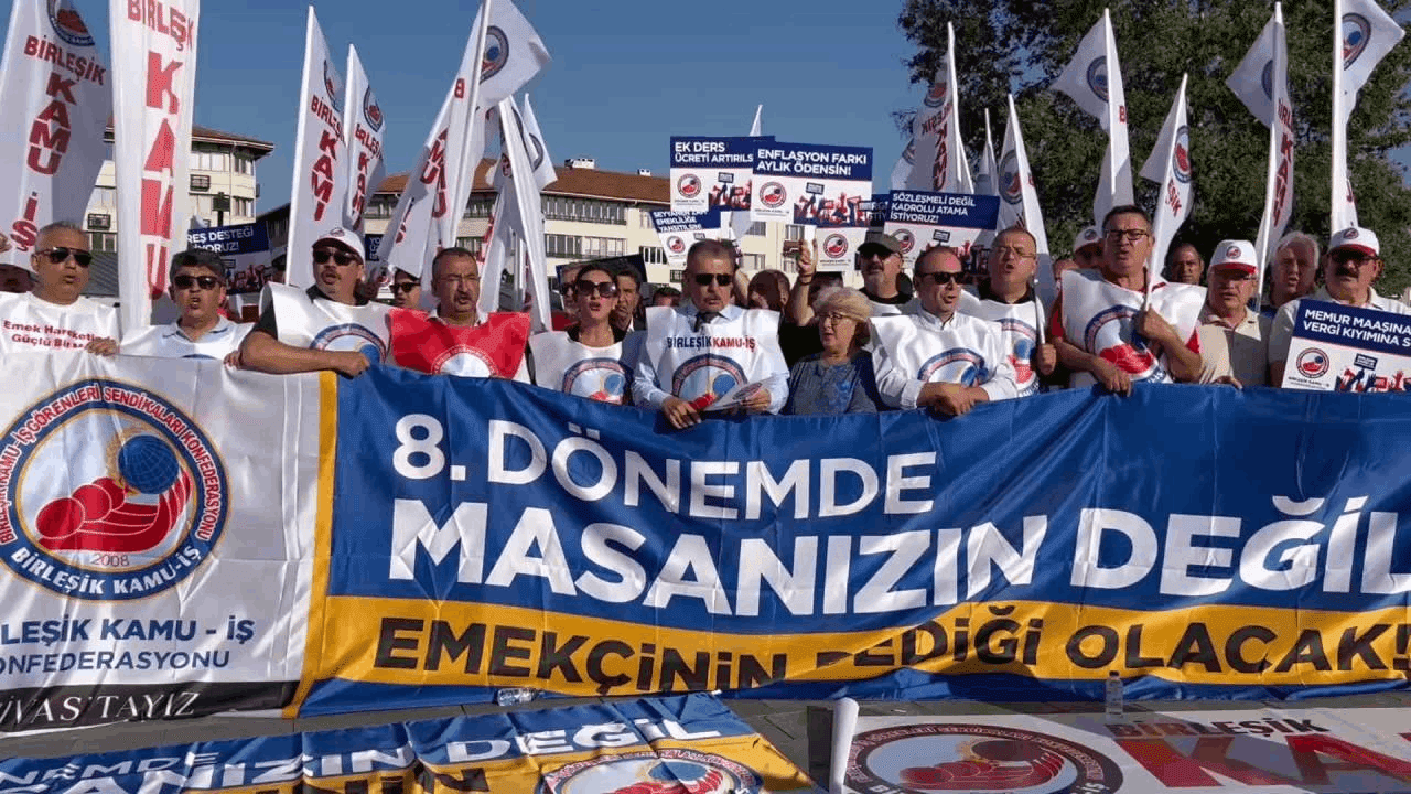 Memurların Yürüyüşüne Polis Engeli, Sendika Genel Merkezi Polis Ablukası Altında