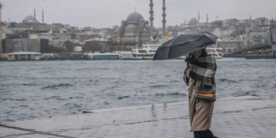 Meteoroloji’den Çok Sayıda İl İçin Sağanak ve Fırtına Uyarısı: Çok Kuvvetli Olacak! İstanbul da Listede…