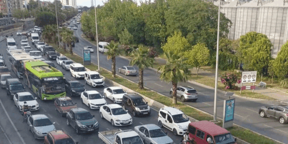 Motorlu Kara Taşıt Sayısı Bir Yılda 40 Bin Arttı