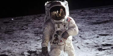 NASA Astronotu Bilinmeyen Gerçeği Açıkladı! Uzaya Giden Astronotlar Ne Kadar Maaş Alıyor?