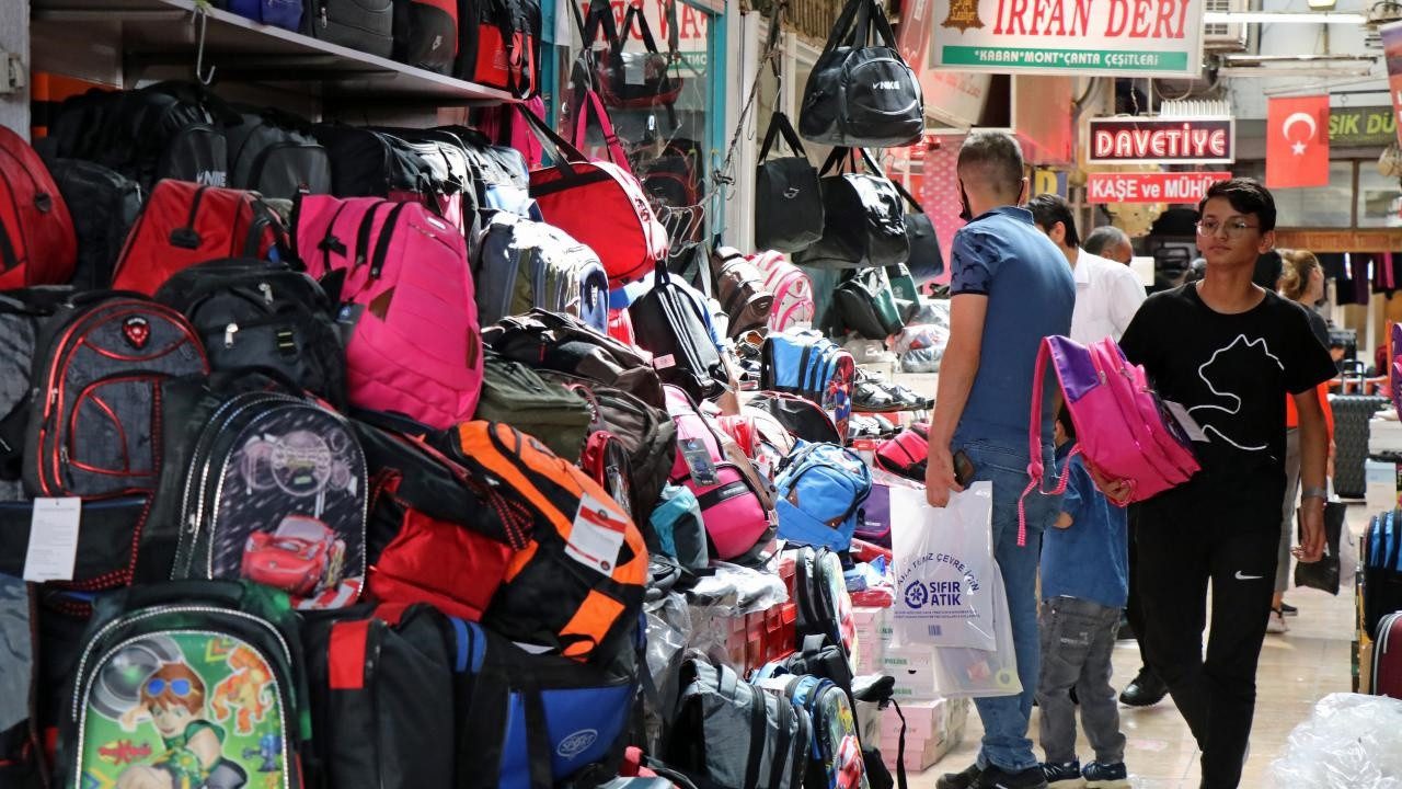 Okula Dönüşte Zam Yükü: En Büyük Artış Çantada