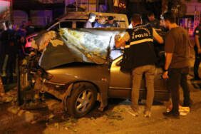 Otomobil Ağaca Ok Gibi Saplandı, Doğum Gününde Feci Şekilde Can Verdi