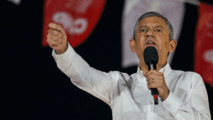 Özel’den Beyoğlu İddiası: ‘Bir Üyemizi Rüşvetle Kandırmaya Çalıştılar’