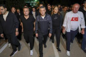 Özgür Özel ‘Zafer Yolu’ Yürüyüşüne Katıldı