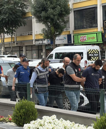 Polis ve Savcı Kılığında 15 Milyonluk Vurgun! 6 Kişi Tutuklandı