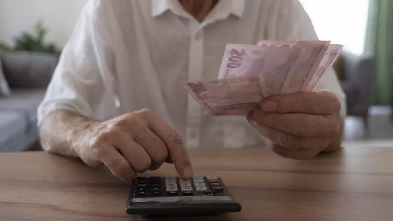 SGK Uzmanı İsa Karakaş Açıkladı: Emeklilikte Kritik Karar Maaşınızı Belirleyecek! 2025 mi, 2026 mı Daha Avantajlı?