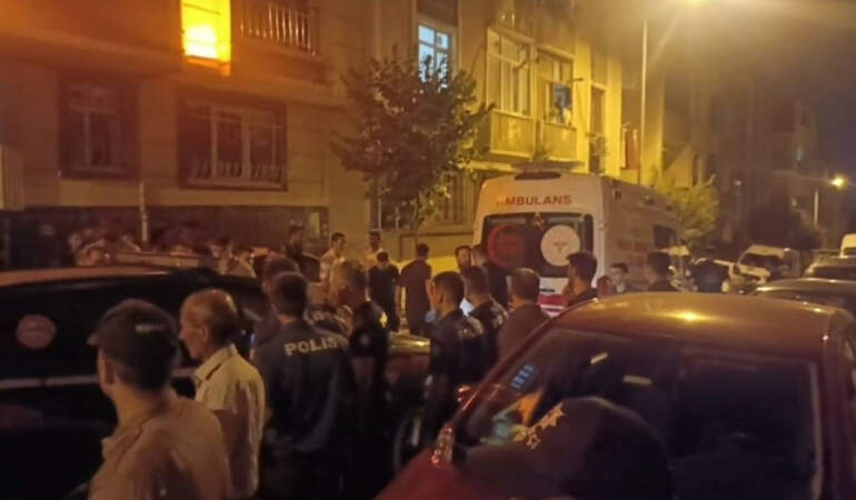 Sultangazi’de Kadın Cinayeti! Annesini Başından Vurarak Öldürdü
