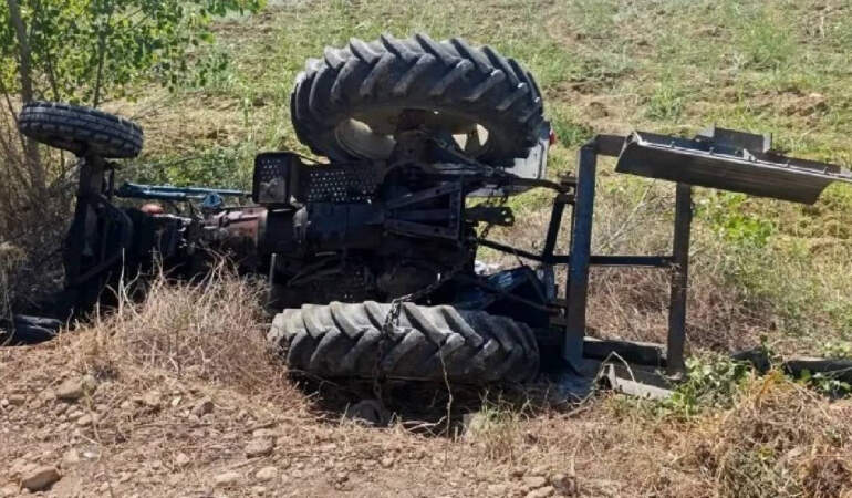Tarlaya Gitmek İçin Yola Çıktı, Traktörün Altında Kaldı