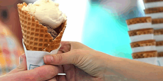 Tatil Cennetinde ‘Zam’ Kabusu! 2 Top Dondurmanın Fiyatı Sosyal Medyada Tartışma Yarattı