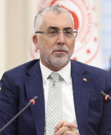 Toplu Sözleşmede Kritik Görüşme: Bakan Işıkhan’dan Uzlaşı Mesajı