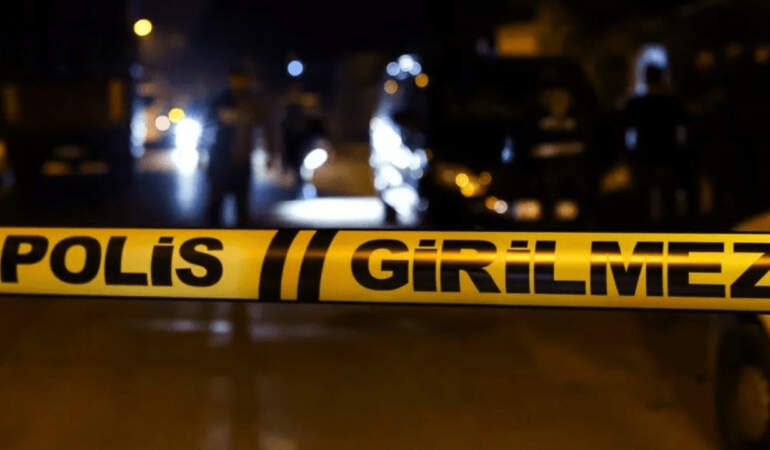 Trabzon’da Kadın Cinayeti: Eşini Öldürdü, Müdahaleye Gelen Bekçiyi Yaraladı