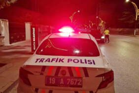 Trafikte Buna Dikkat Etmeyen Yandı! Ekipler Harekete Geçti
