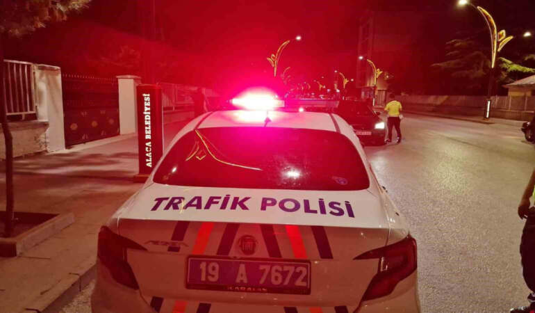 Trafikte Buna Dikkat Etmeyen Yandı! Ekipler Harekete Geçti