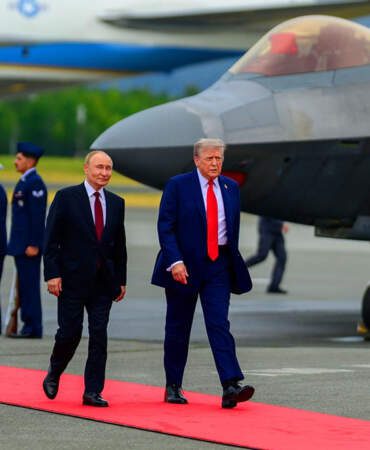 Trump ve Putin 7 Yıl Sonra Bir Arada! Alaska’da 3 Saatlik Zirve