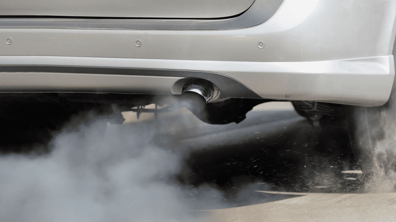 Uzman Tamirci ‘Yaz Aylarında Görülüyor’ Diyerek Uyardı: Aracınızda Bunu Gördüğünüzde Hemen Durdurun!