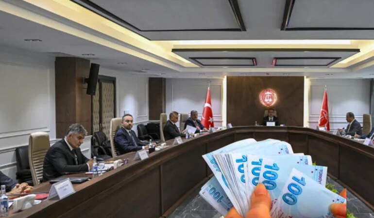 Zam Pazarlığı Sürüyor: İlk Toplantıdan Rakam Çıkmadı! Hakem Kurulu Yeniden Masaya Oturuyor