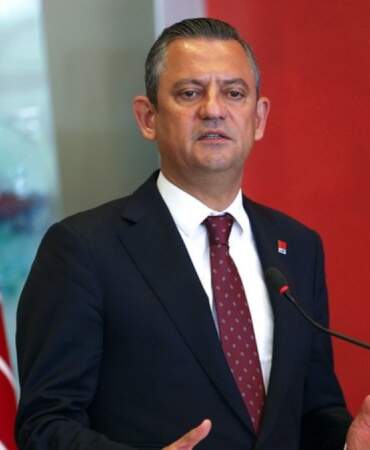 Özel’den SYDV işçilerine destek: Grev hakkına saldırı, demokrasiye saldırıdır
