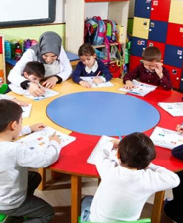 Okul öncesi eğitim dar gelirlinin belini büküyor: Anaokulu fiyatları üniversiteyi geçti