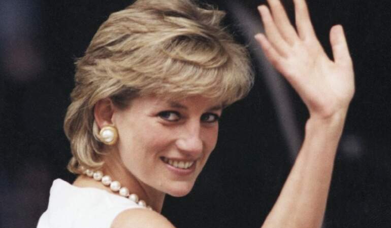 Prenses Diana’nın 1991’de gizlediği zaman kapsülü açıldı