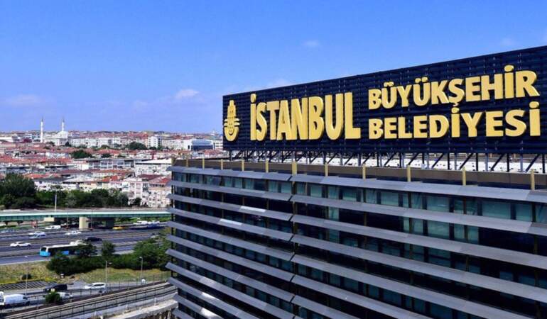 İBB soruşturmasında iki isim hakkında kırmızı bülten