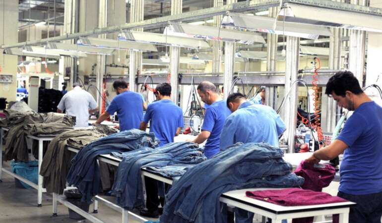 Tekstil ve hazır giyim sektöründe kriz: 6 ayda 3 binden fazla şirket kapandı, 56 bin kişi işsiz kaldı