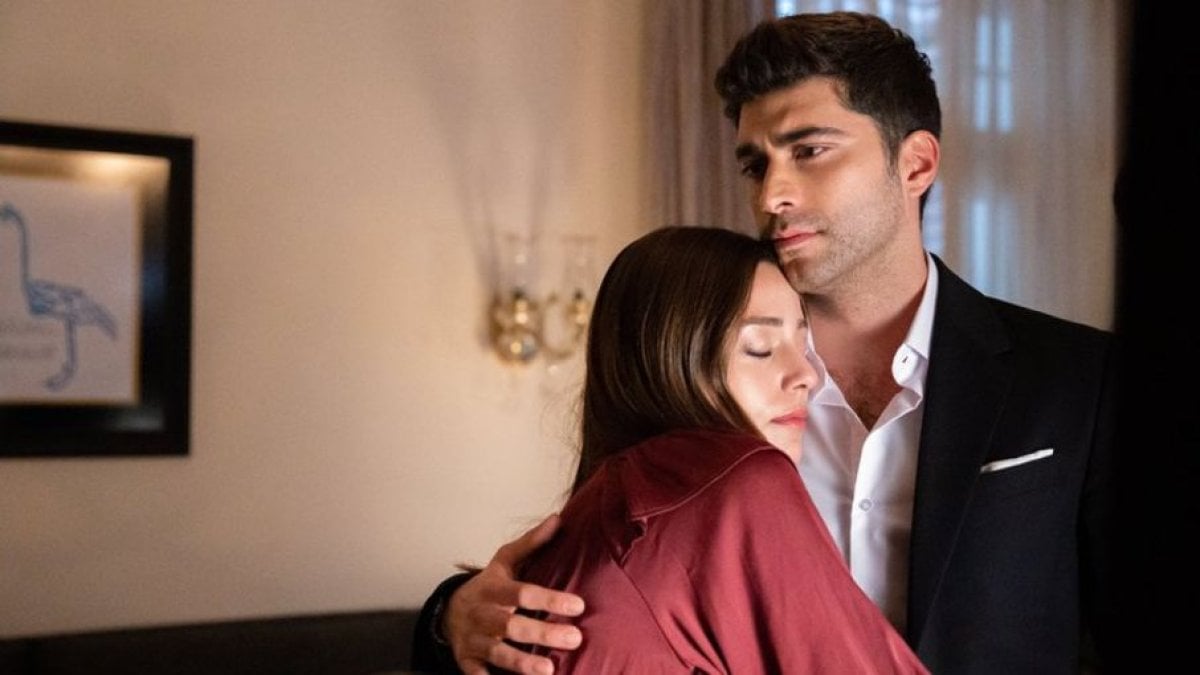 Kızılcık Şerbeti’nde yeni sezon bombası: Diziden ayrılan o isim sürpriz bir şekilde geri dönüyor!