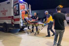 Genç kızlara rahatsızlık verdiği öne sürülen 1 kişi 3 kişi tarafından bıçaklandı