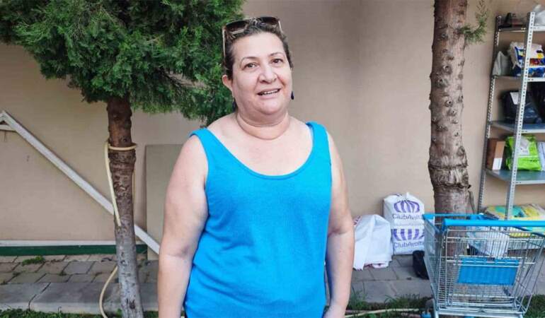Site bahçesinde oğlu darbedilen anne konuştu: Korkudan evden çıkamıyor