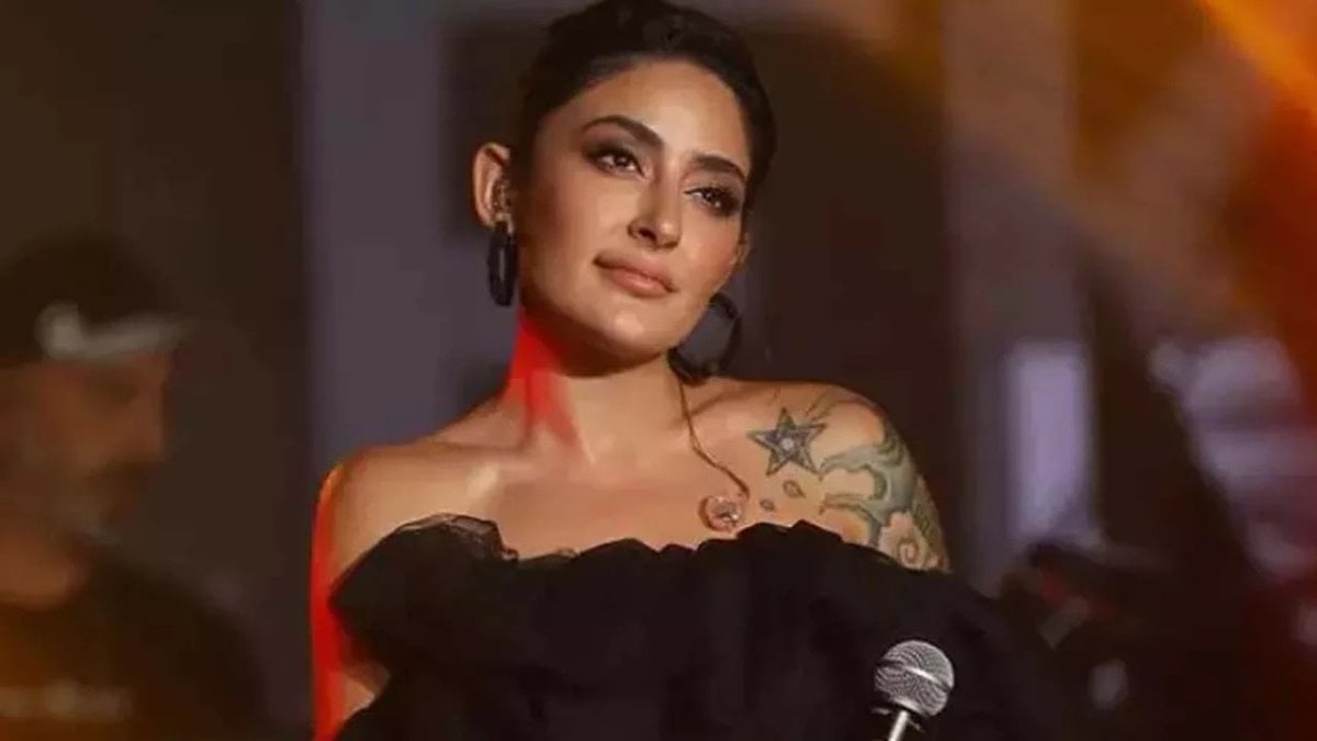 Mosso’dan kıyafet eleştirisine yanıt: Yine geleceğim, canımın istediğini giyeceğim