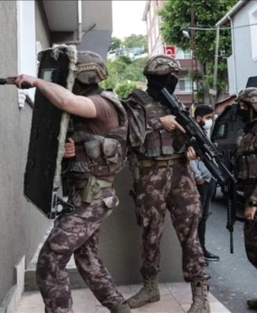 FETÖ’ye operasyon: 21 ilde, 25 kişi tutuklandı