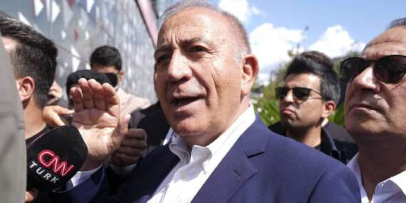 Gürsel Tekin CHP’den ihraç edildi