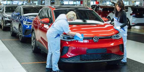 Volkswagen’de bir devrin sonu! Alman devi de şasiyi değiştiriyor