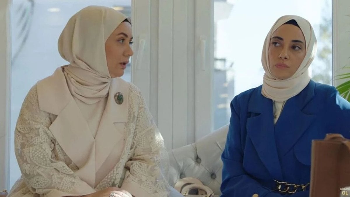 Kızılcık Şerbeti’nin unutulmaz anne-kızı Pembe ve Nursema tiyatro sahnesinde buluştu! İşte yeni oyunları “Dip Dibe”