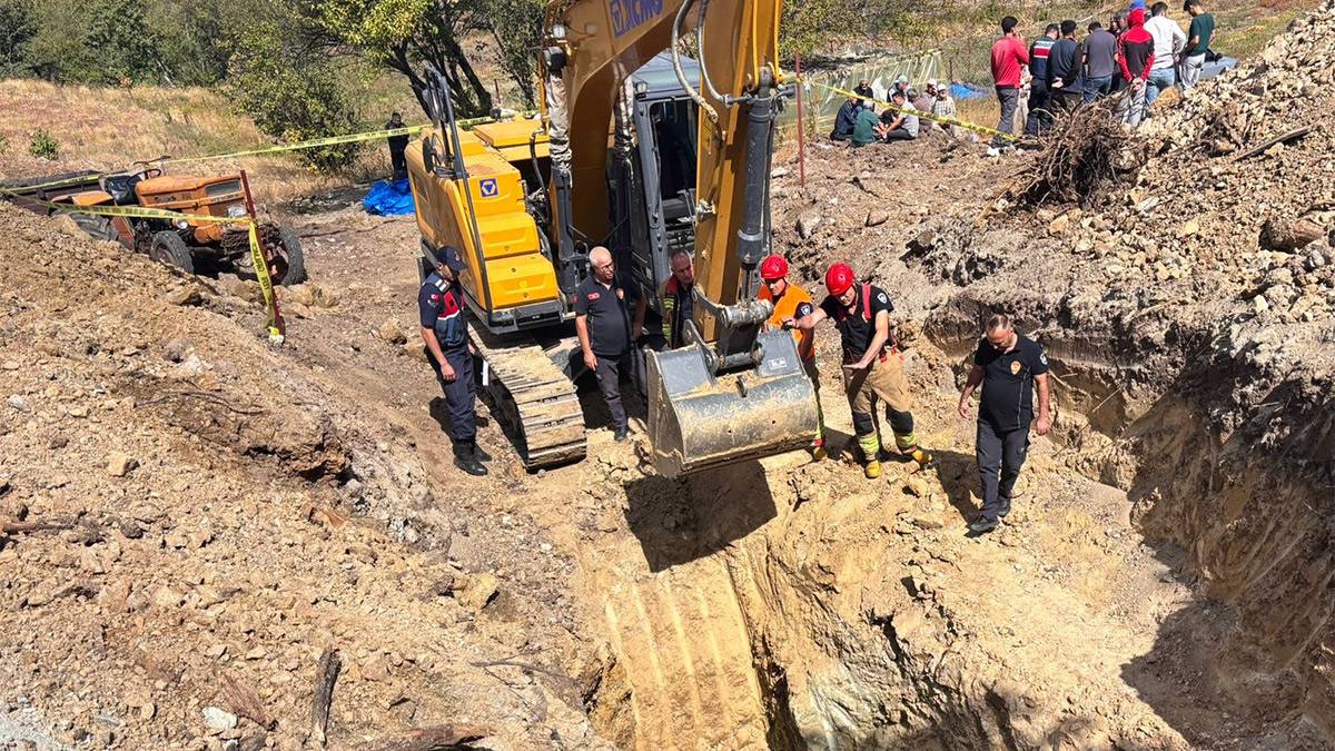 Kuyu kazarken 2 kişi göçük altında kaldı! Kurtarma çalışmaları sürüyor