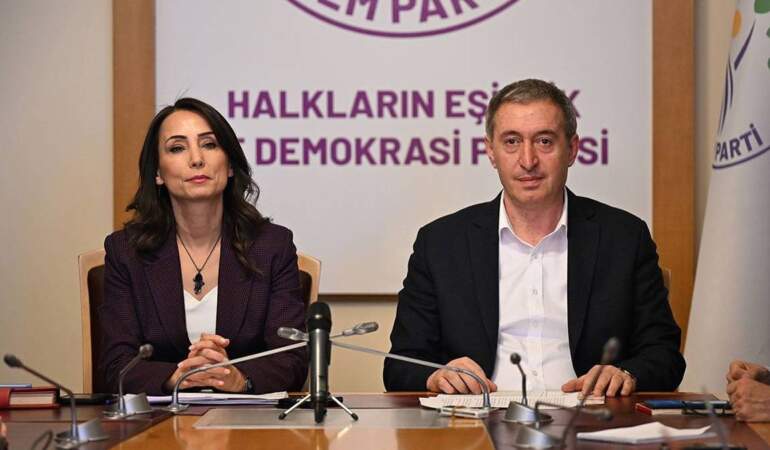 DEM Parti: Tutuklulukların devamı hukuk dışı, Kent Uzlaşısı suç değildir