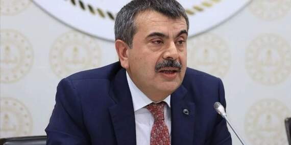 Öğretmenlerden Yusuf Tekin hakkında suç duyurusu: “Günah çıkarmaya çalışmaktadır”