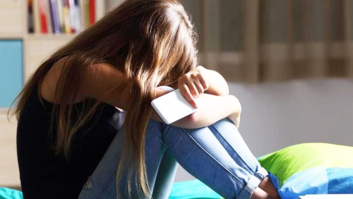 Gençlerin aylık geçim bütçesi 4 bin lira: 10 mezundan 8’i ailesiyle yaşıyor