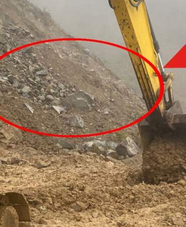 Rize’deki yola açma çalışmalarında dehşet anları! Operatör ölümden son anda döndü