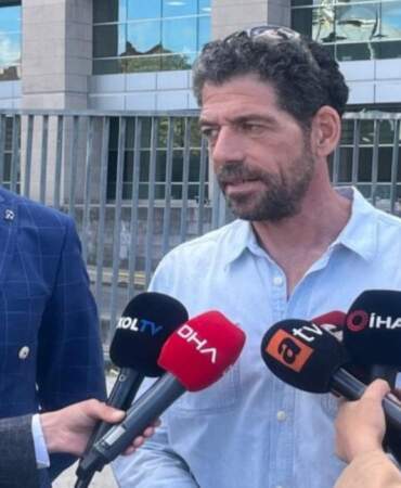 Ünlü oyuncu Cemal Hünal’dan o ajansa şok suçlama: “Adıma sahte imza atıp öğrencileri kandırdılar!”