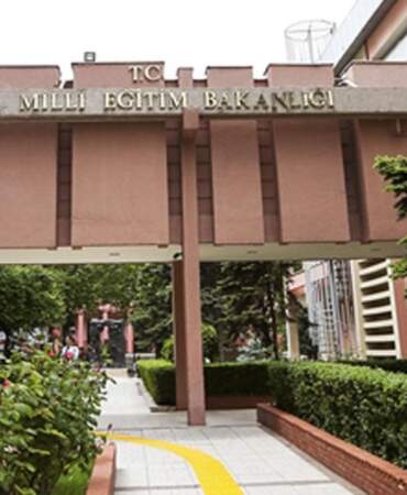 Ankara İl Milli Eğitim Müdürlüğü’nde 6 müdür yardımcısı görevden alındı