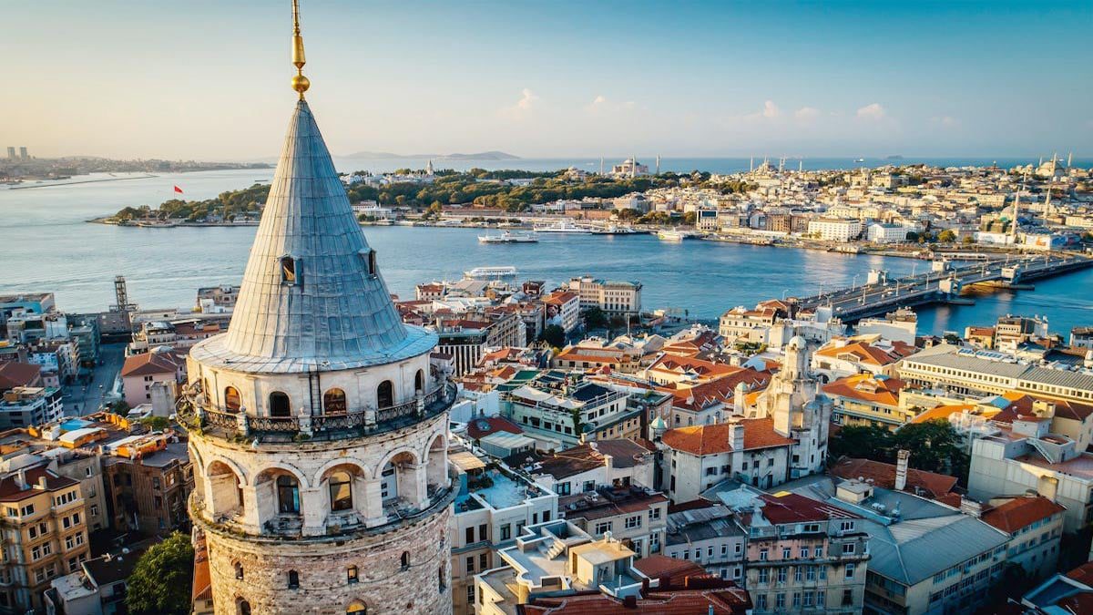 Sonbahar mı, yaz mı? İstanbul’da hava durumu şaşırtıyor! İşte 22 Eylül 2025 İstanbul hava durumu…