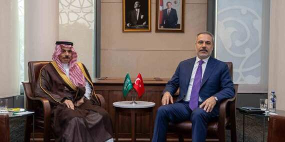 Fidan, Suudi Arabistan Dışişleri Bakanı ile bir araya geldi
