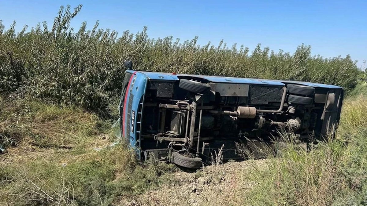 Cezaevi aracı devrildi: Asker ve hükümlüler yaralandı