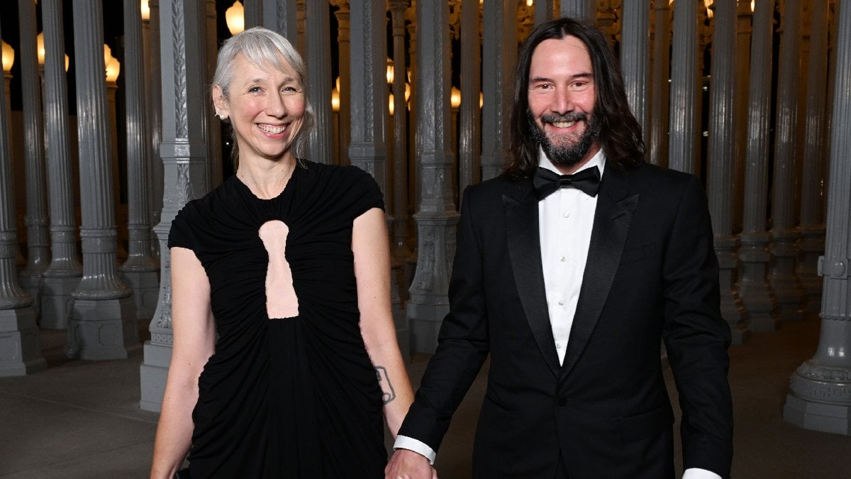 Hayranları şokta! Gizlice evlendikleri konuşuluyor… Keanu Reeves 52 yaşındaki sevgilisiyle evlendi mi?