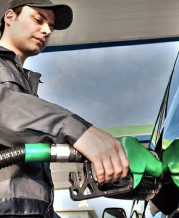 Sürücülerin gözü tabelada! Akaryakıta yeni bir zam var mı? İşte 24 Eylül 2025 güncel akaryakıt fiyatları…